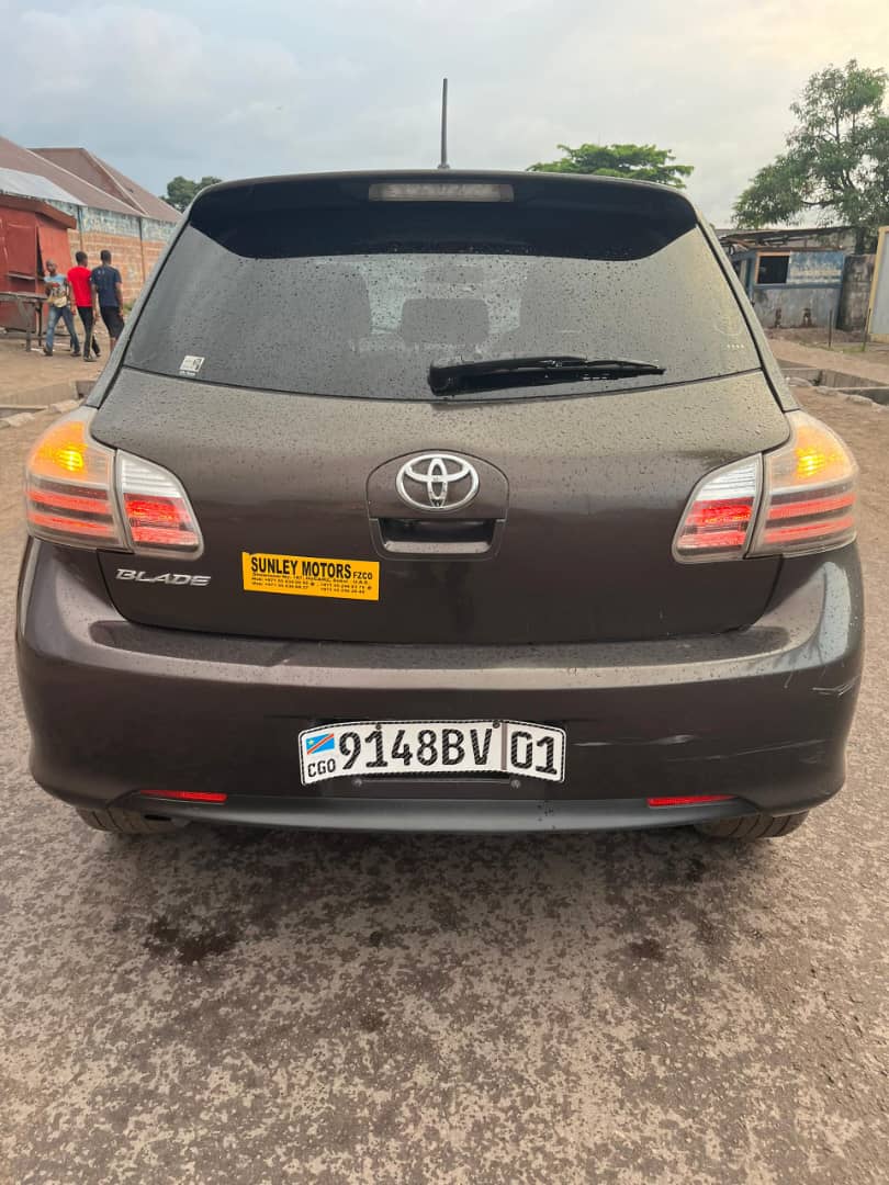 KS00243's tweet photo. Toyota Blade A vendre 🚘

🔘Peinture d’origine 
🔘Plaque récente  BV 
🔘Version Full option 
🔘Climatisation impeccable 
🔘Caméra de recul
🔘Jantes Chromées 
🔘Volant droit 

💵Prix : 5400$ à discuter 

☎️+243819653871
📱+243971375343 https://t.co/YCAEh4t4af