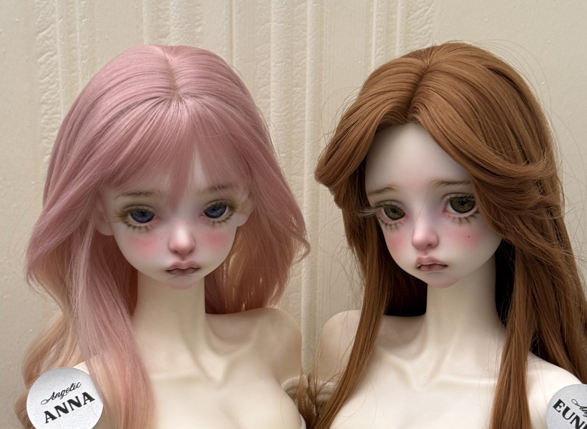 오늘 프젝

쁘수 드레스 너무너무 예뻣구.. 미미루도 엄청 귀여워서 미미루 산 지인분 부러웠슴(ㅋㅋ

돌모아에서 전시한 왕큰미오도 너무너무 예뻤어요. 한참 서서 보다가 왔네요ㅠㅠ

유니스한텐 첫눈에 반함🥺

재밌었다~