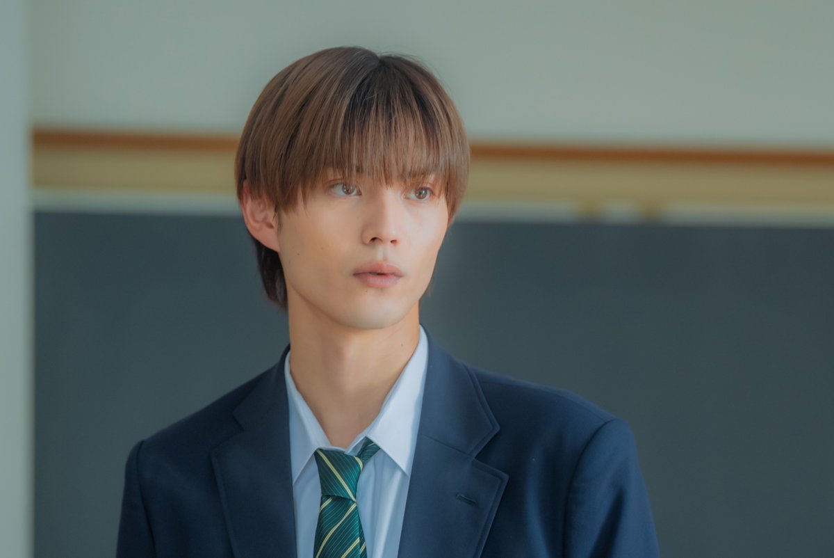 修学旅行で仲良くないグループに入りました 衣装✨ 簡秀吉さん着用