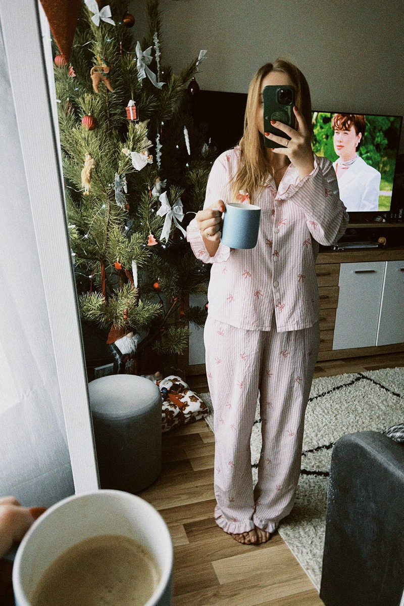 раночку, пийте кофе і бігом хату прибирать! субота як не як!