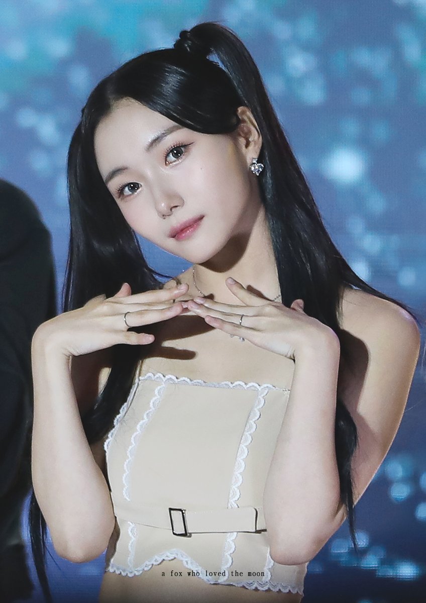 230908 Asia Song Festival HQ    

눈부시게 빛나던 하늘 위의 모든 별이 네게 쏟아졌어

#서영은 #영은 #SEOYOUNGEUN #YOUNGEUN #ソヨンウン #ヨンウン #徐永恩 #Kep1er #케플러