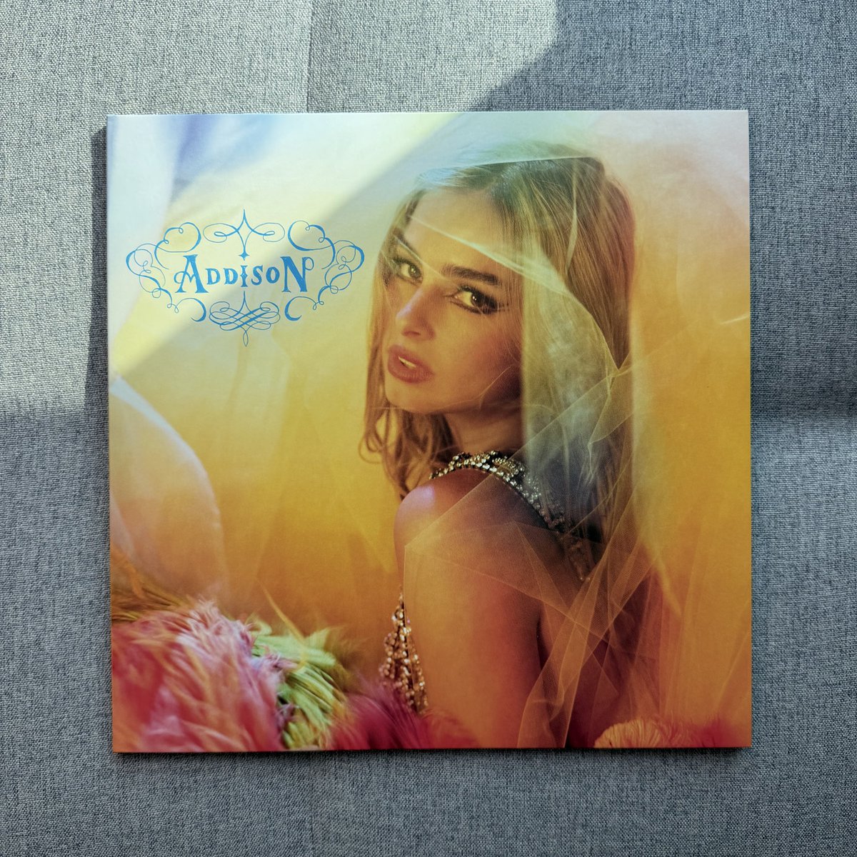 [ พร้อมส่ง ] Addison Rae 💛

- Standard Black Vinyl LP

🏷️ 1,090 บาท ( แกะซีลแล้วไม่เคยลงเข็ม )

#FreeNowInStock #ตลาดนัดสากล #แผ่นเสียง
