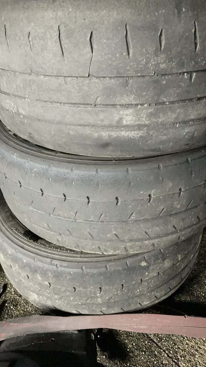 195&205/50&55が何本かあるから欲しい人いたらタダであげます