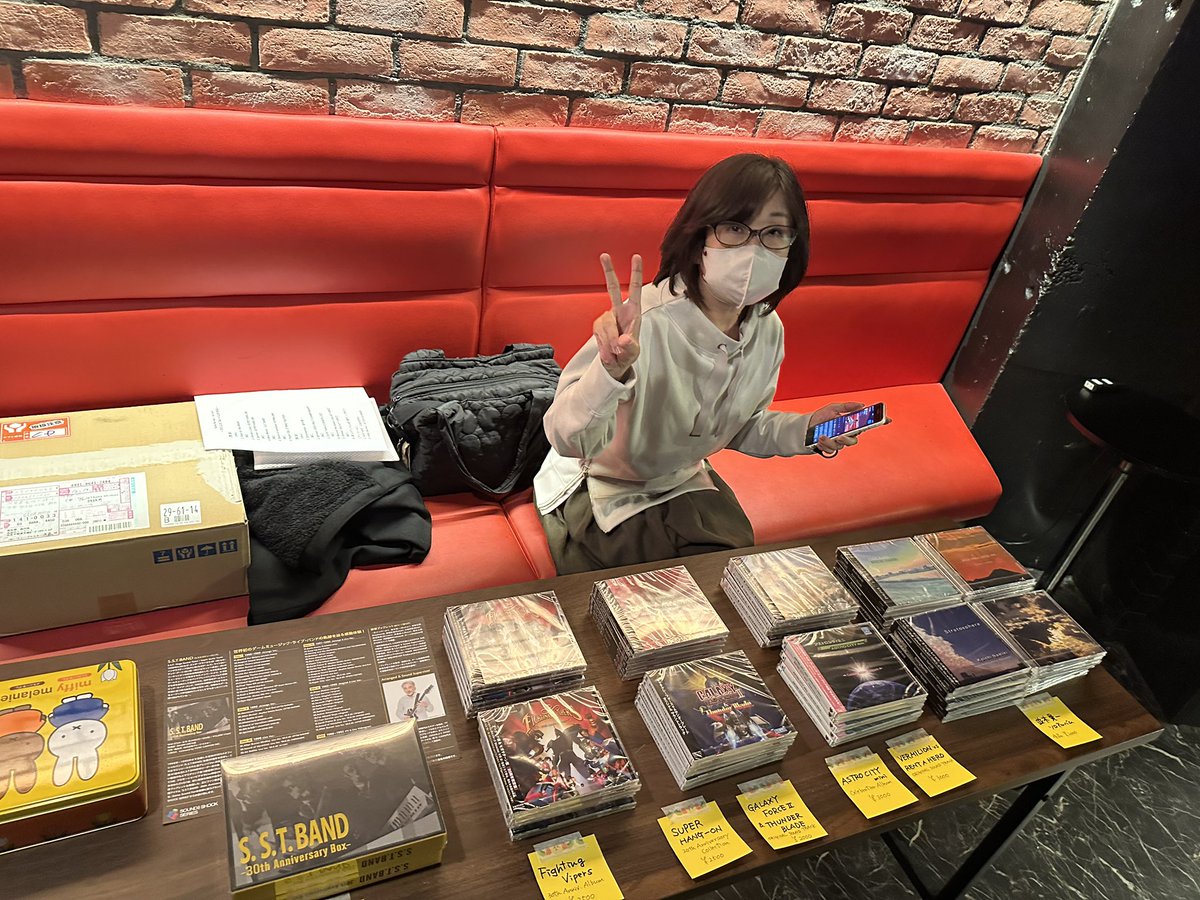 諸般の事情解除により開演前も物販します！