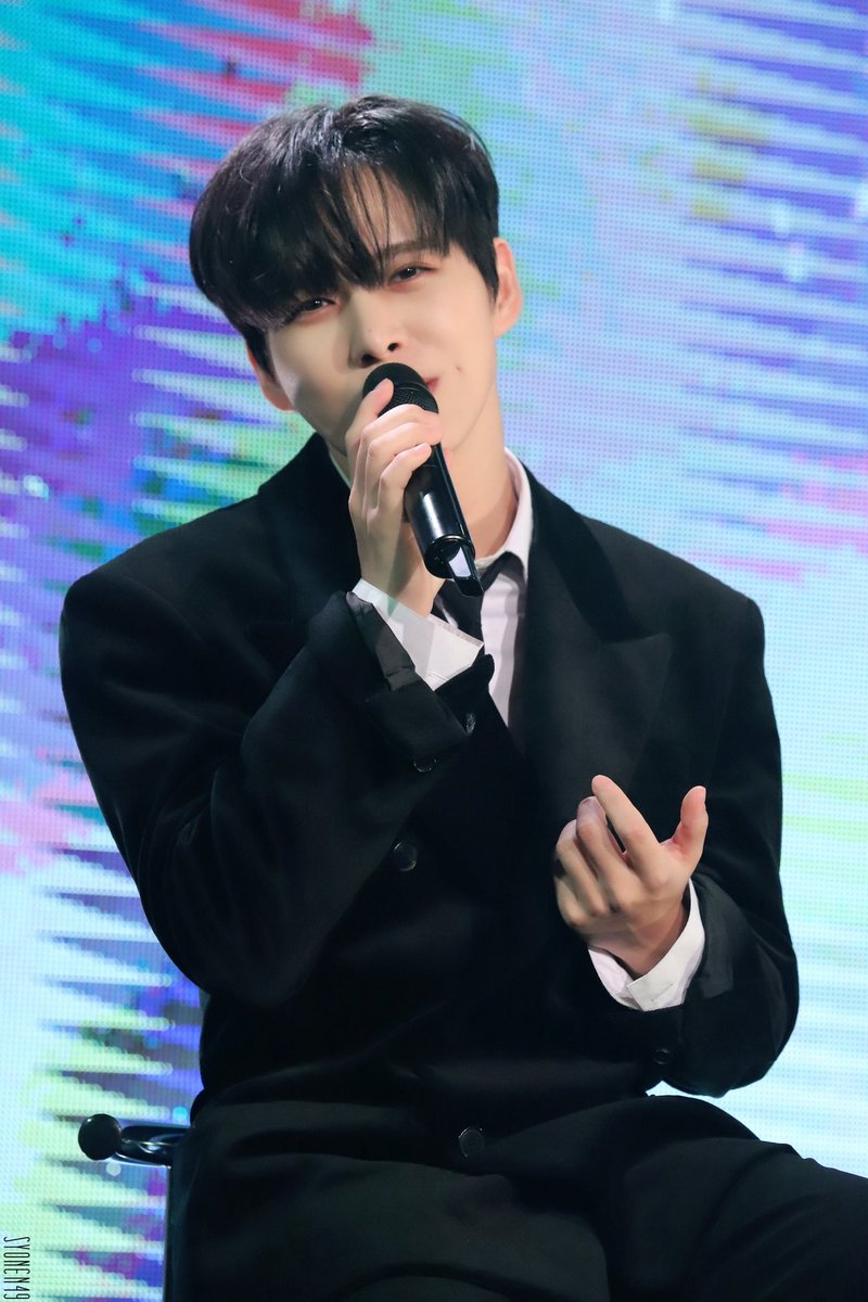 SYONEN49's tweet photo. 20251219
ᴅᴏʜᴀ ᴡɪɴᴛᴇʀ ᴊᴀᴘᴀɴ ʟɪᴠᴇ '𝑴𝒚 𝑺𝒕𝒐𝒓𝒚' 2部

#박도하 #도하 
#DOHA #parkdoha #ドハ https://t.co/zqC2dpSMeO