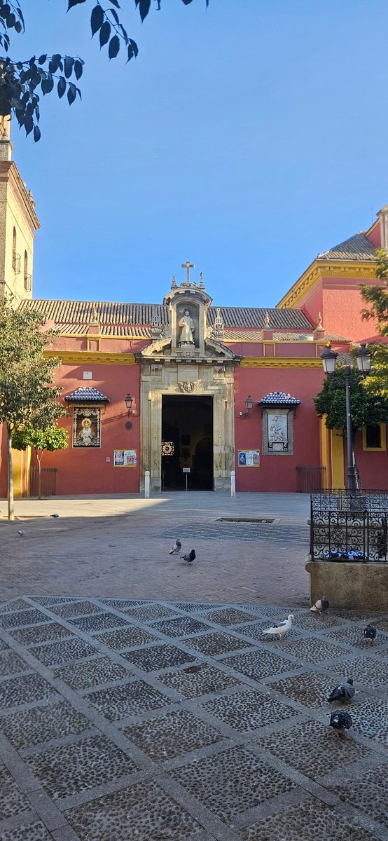 AlvaroNua's tweet photo. Y dijo Herodes ; Los Sábados en Sevilla siempre son de Ella. https://t.co/CllZTSezyw