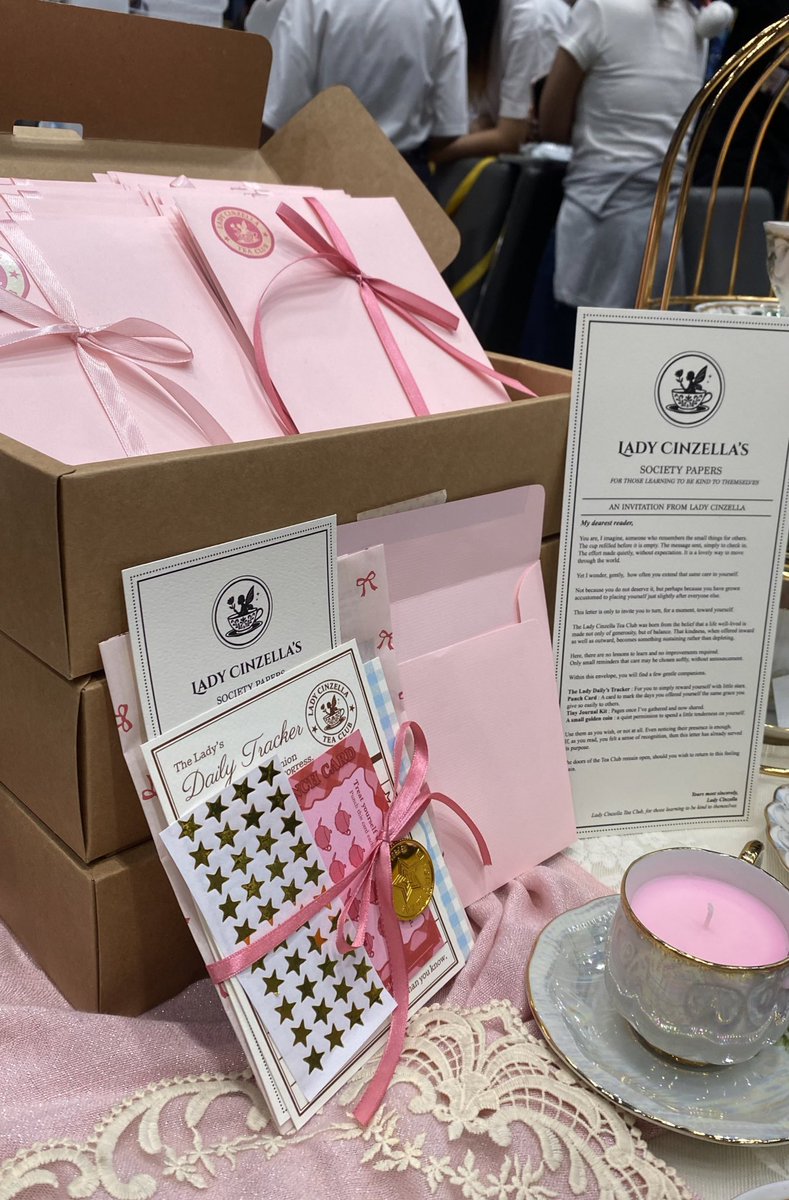 ladycinzella's tweet photo. meet me &amp; @twinkles_glory at #IFEXPOWINTER2025 booth N11-12 
(saturday only)

Ink stamp provided! https://t.co/o4qhlkjyW5