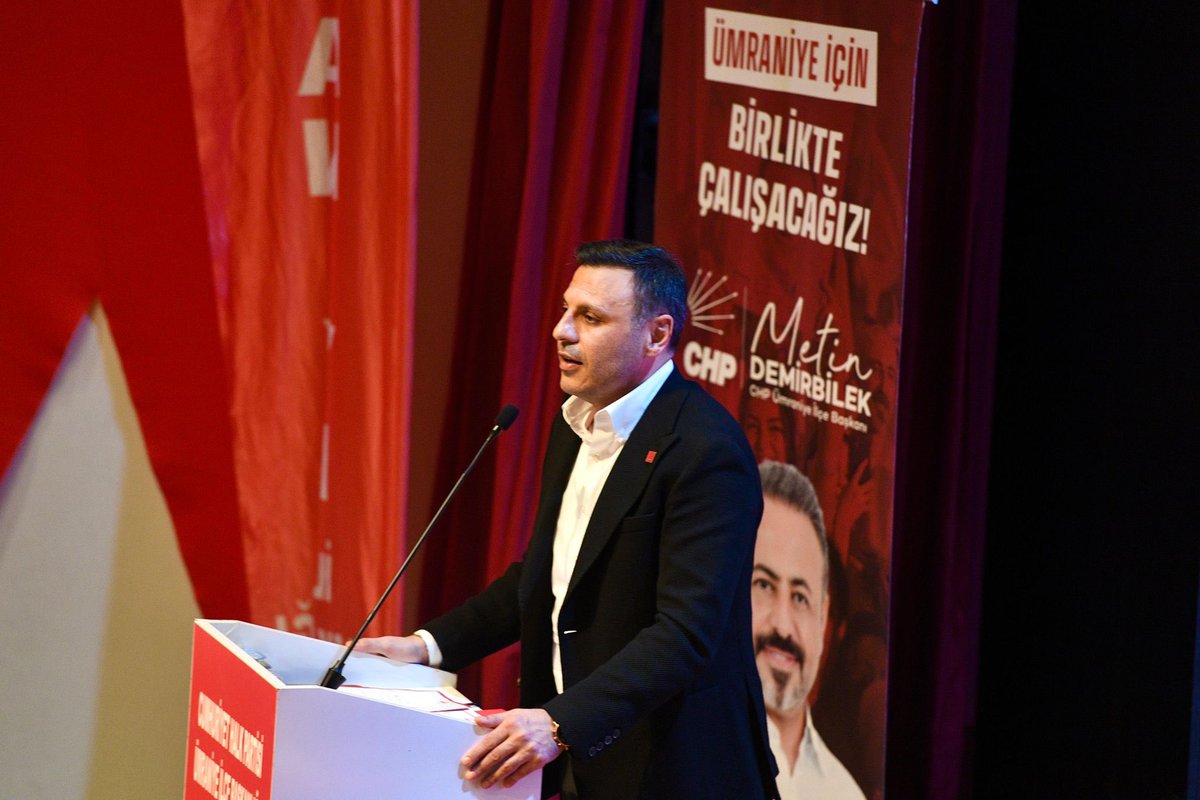 ozgurcelik1919's tweet photo. Ümraniye’nin gerçekleri bilmeye hakkı var!

İlçe Başkanımız Metin Demirbilek ve yönetimiyle birlikte Ümraniye'deki üyelerimizle buluştuk.

Arkadaşlarımız, siyasetin kalemiyle dizayn edilmiş iddianameyle ilgili tüm gerçekleri ve yeni parti programımızı Ümraniye'nin tüm sokaklarına ve hanelerine taşıyacaklar.