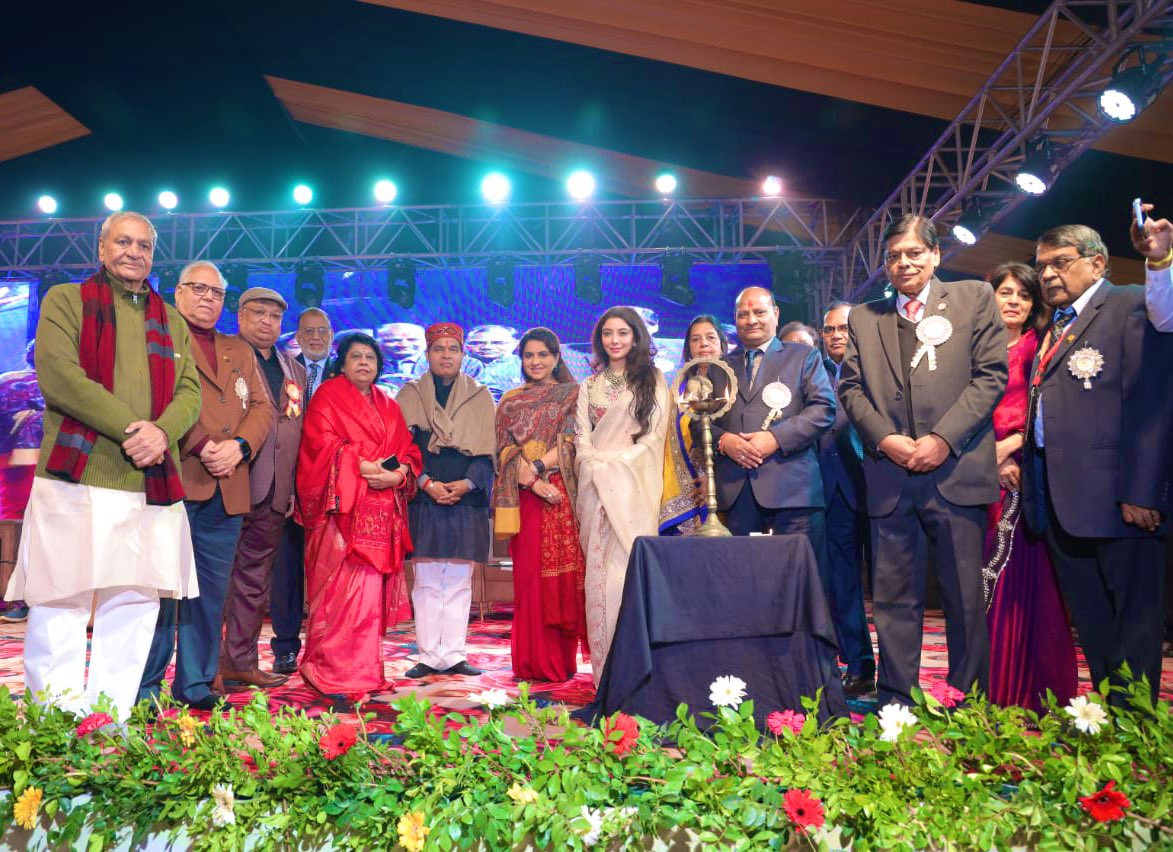 ShainaNC's tweet photo. Giants Welfare Foundation's 50th International Convention in Mathura was truly unforgettable! 

Mahatma Gandhi wisely said: "The best way to find yourself is to lose yourself in the service of others." Compassion and service remain the ultimate expressions of humanity.

Reflecting on @GiantsWelfare's transformative social work, perfectly echoing Mathura's spiritual vibe. Together, we're building a better world. Kudos to every member!

@narendramodi @AmitShah @mieknathshinde @DrSEShinde @ptshrikant @LAXMINCHAUDHARY @alka_gurjar 

#ShainaNC #GiantsWelfareFoundation  #50YearsStrong #ServiceToHumanity #MathuraConvention