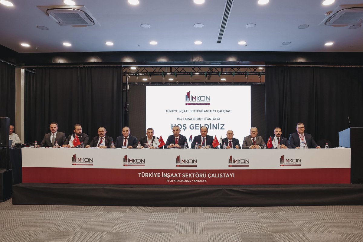 ELMTDER2's tweet photo. 🏗️ Türkiye İnşaat Sektörü Çalıştayı Başladı.

Ortak akıl ve istişareyle, sektörümüz için üretmeye devam ediyoruz.

#İMKON #TürkiyeİnşaatSektörü #Çalıştay #İnşaatSektörü #Müteahhitlik #OrtakAkıl
@TelliogluTahir 
@imkonankara https://t.co/IzNofQ9MJP