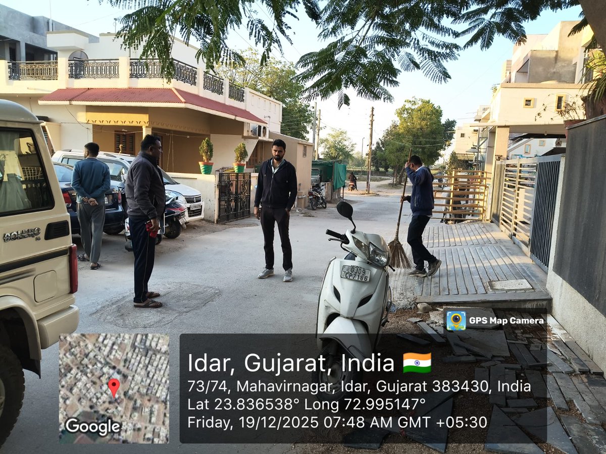 Visible Cleanliness Drive Held  By IDAR Nagarpalika Chief Officer Jaiminkumar Chaudhary 
<a href="/CMOGuj/">CMO Gujarat</a> 
<a href="/rcmgandhinagar/">RCM, Gandhinagar Zone</a> 
<a href="/CollectorSK/">Collector Sabarkantha</a> 
<a href="/MoHUA_India/">Ministry of Housing and Urban Affairs</a>