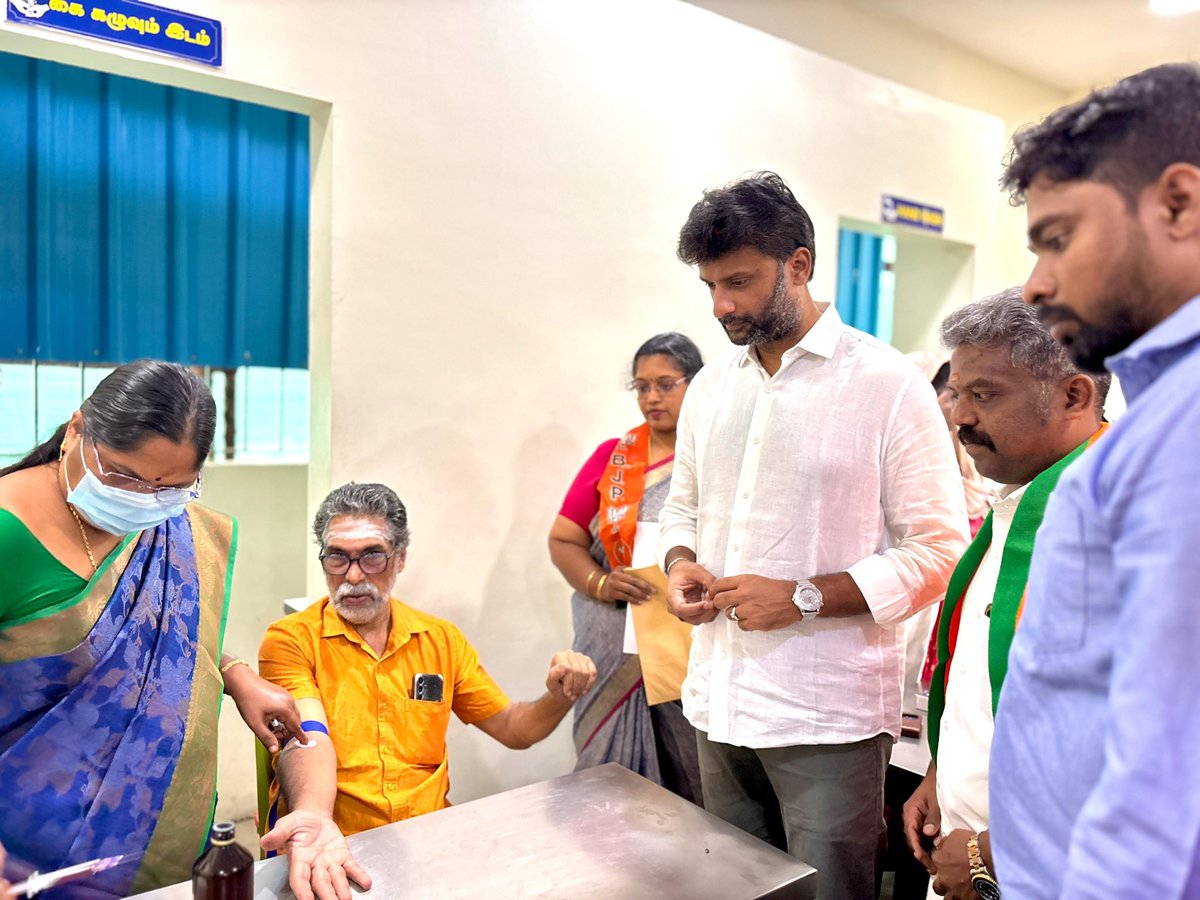 VinojBJP's tweet image. சென்னை தியாகராய நகர் சட்டமன்றத் தொகுதி, அசோக் நகரில் தமிழ்நாடு பாஜக OBC அணியின் மாநில பொருளாளர் டாக்டர் M.குமரன் அவர்களின் ஏற்பாட்டில் பொதுமக்களுக்கான சிறப்பு மருத்துவ முகாமை இன்றைய தினம் தொடங்கி வைத்தோம்.

விழாவில் தென் சென்னை மாவட்ட தலைவர் திரு. சஞ்சீவி மற்றும் கட்சி…