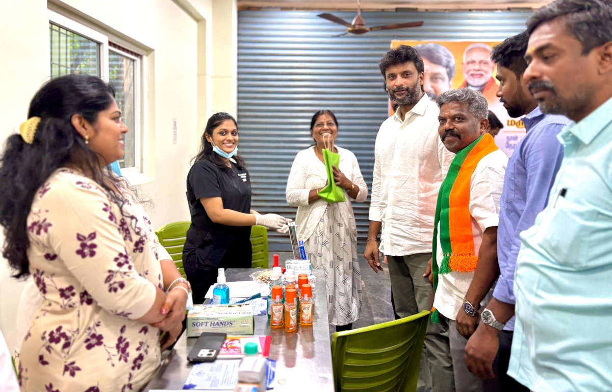 VinojBJP's tweet image. சென்னை தியாகராய நகர் சட்டமன்றத் தொகுதி, அசோக் நகரில் தமிழ்நாடு பாஜக OBC அணியின் மாநில பொருளாளர் டாக்டர் M.குமரன் அவர்களின் ஏற்பாட்டில் பொதுமக்களுக்கான சிறப்பு மருத்துவ முகாமை இன்றைய தினம் தொடங்கி வைத்தோம்.

விழாவில் தென் சென்னை மாவட்ட தலைவர் திரு. சஞ்சீவி மற்றும் கட்சி…