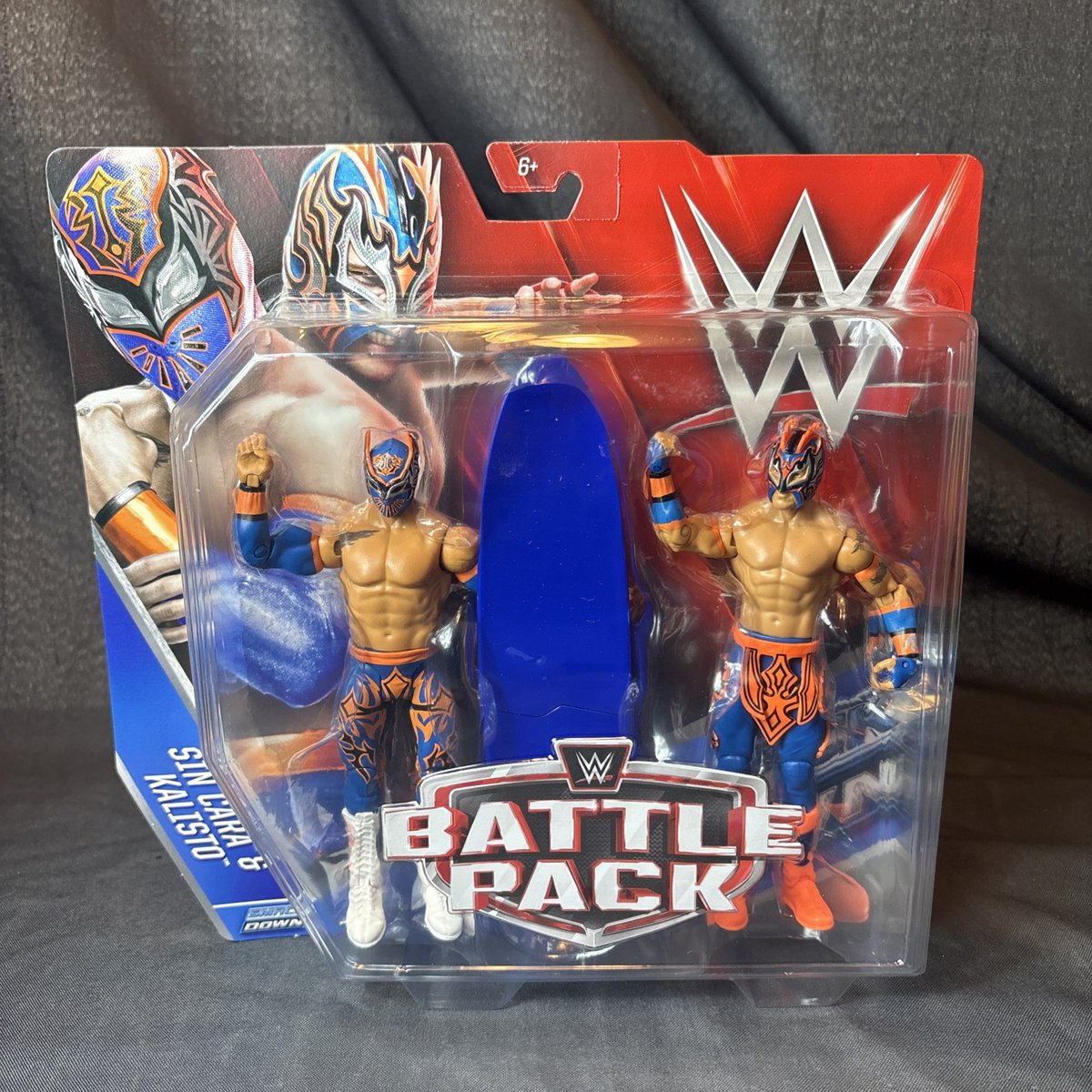 WrestleJog's tweet image. #WWE Sin Cara and #Kalisto Action Figures Lucha Dragons Battle Pack Series 42 from 2011.
