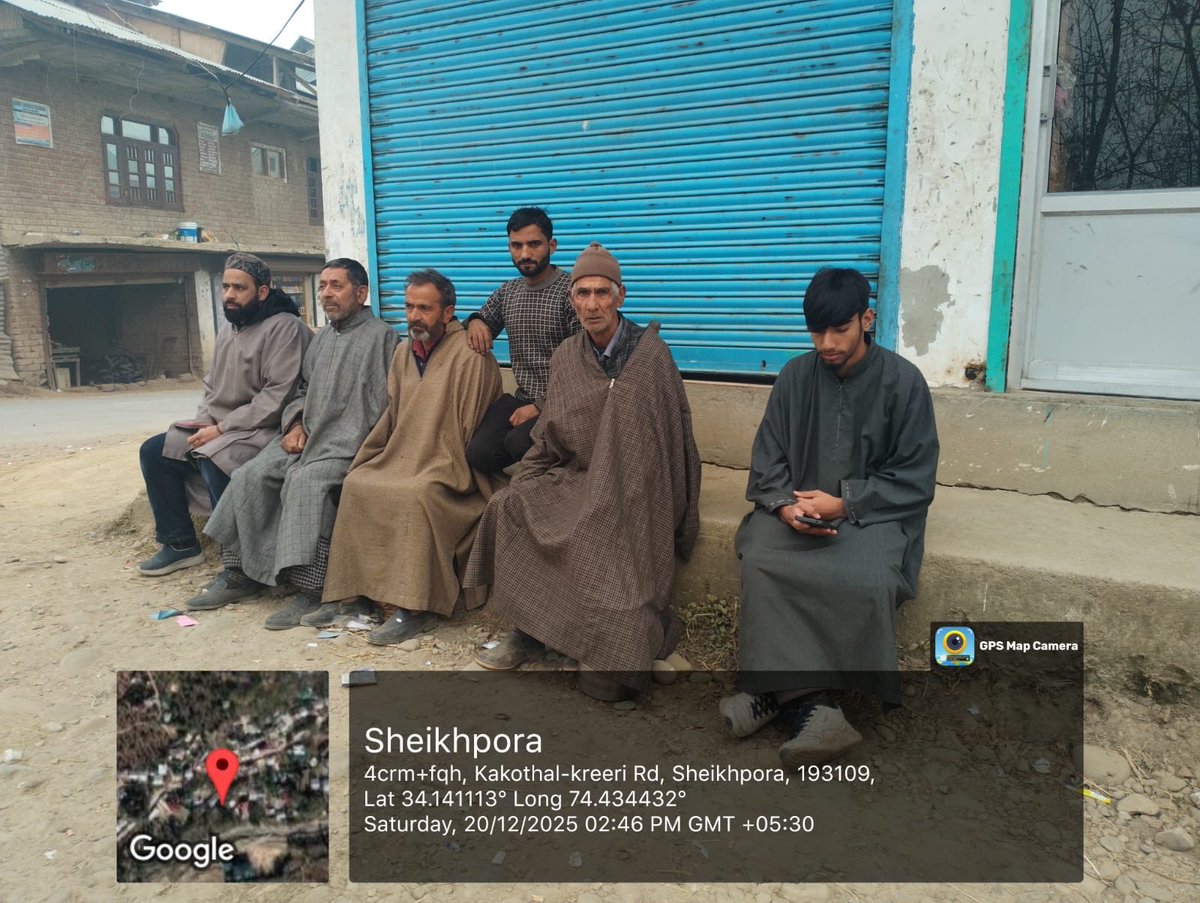 baramulla_59457's tweet photo. The department of FCS&amp;CA is conducting a special awareness drive to inform and teach consumers how to use the mera EKYC mobile app to complete eKYC from their home.

Location.Kreeri 
@FCSCA_Bla 
#PrashasanGaonKiOre 
#sushasansaptah2025 https://t.co/LymJBPuboI