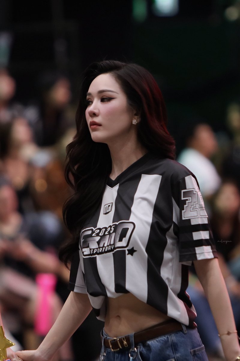 black 🐼

JABLIN SPORT DAY2025
#GrandSportDay2025 
⋆: 𝜗𝜚˚ #หลินมาลิน #malinmln ꒱ ʚ👼🏻ɞ