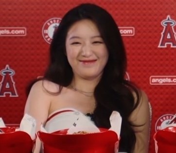 SO CUTE ( ˃̣̣̥᷄⌓˂̣̣̥᷅ )🤎🤎🤎