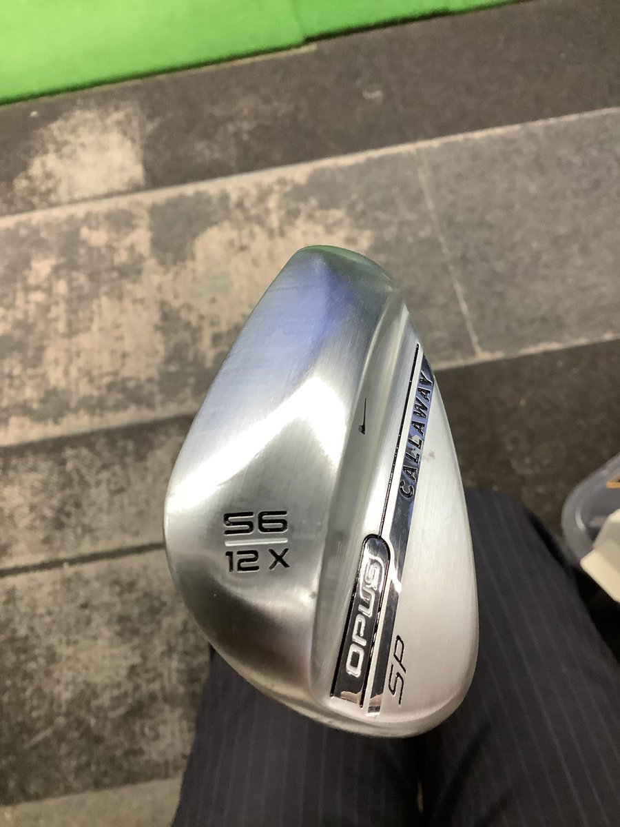 gamera2488's tweet image. ⛳️キャロウェイウェッジ
オーパスSP  56°  Ｘグラインド❣️
コレ優れものです😃👌
閉じても開いてもスピン抜群❣️
距離感も出しやすい感じ。
グリップのCALLAWAYロゴもオシャレさん❣️
早くラウンドで試したいなぁ〜
#キャロウェイ  #callawaygolf   #オーパスウェッジ