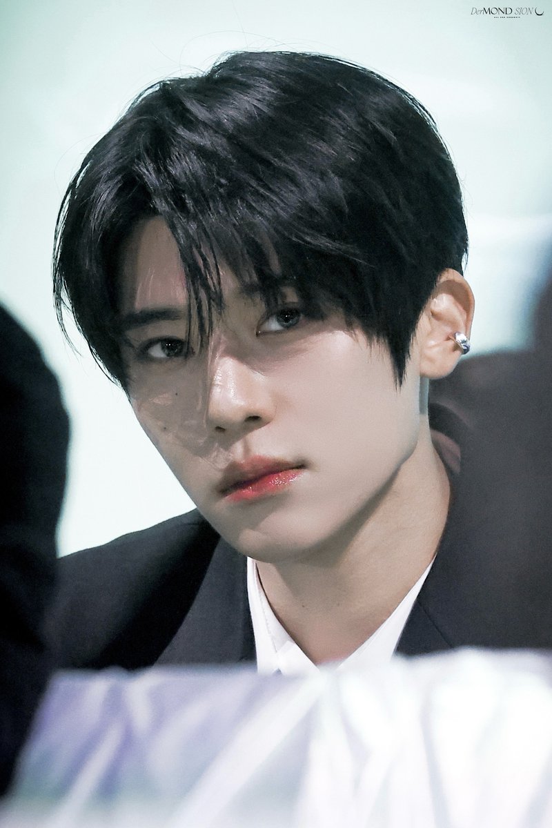 DerMond_SION's tweet image. 20251220

#시온 #SION #シオン
#NCT #NCTWISH