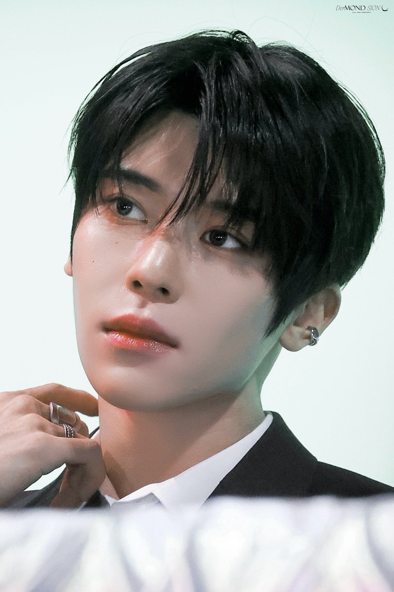 DerMond_SION's tweet image. 20251220

#시온 #SION #シオン
#NCT #NCTWISH