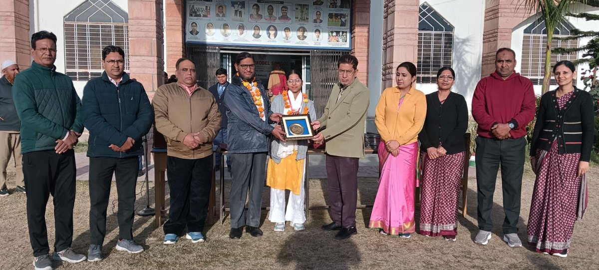 KhwajaModel's tweet photo. 👏🏼 Kudos to Miss Nudrat Parveen, a shining star of Khwaja Model School, Ajmer! 🌟 She's been honored by the school management for securing admission to Govt. Medical College (MBBS) through NEET 🎉. Her dedication and perseverance have truly paid off. #ProudAlumni #FutureDoctor https://t.co/C3ytsiFGub