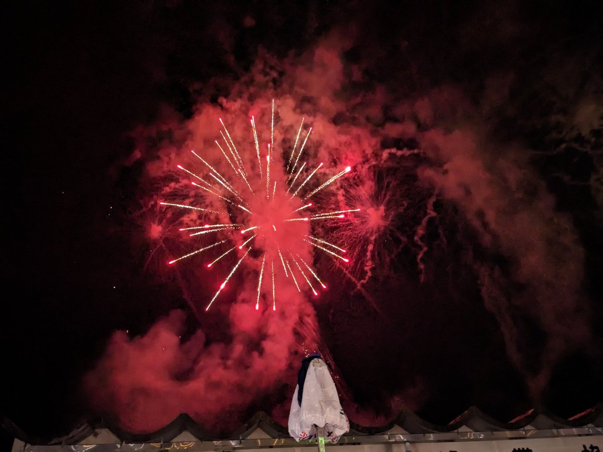 precise_ddr's tweet image. 「永久hours」を流しながらの花火！寒かったけど頑張った甲斐があった！！

#キャンドルナイト三津浜2025