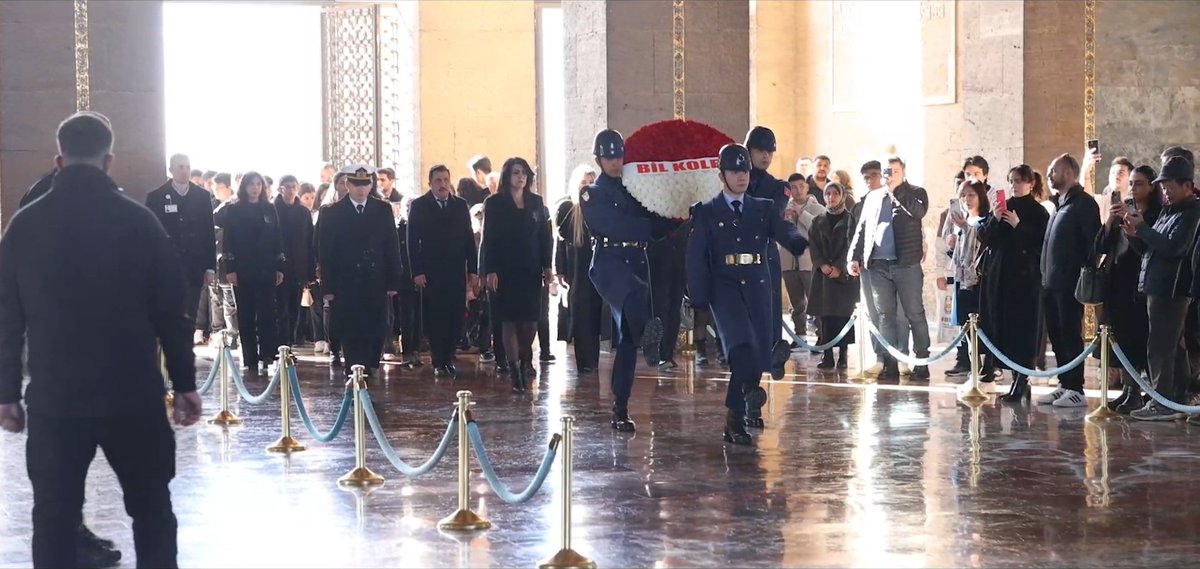 Gazi Mustafa Kemal Atatürk’ün ebediyete irtihalinin 87. yıl dönümünde kendisini saygı ve rahmetle anmak için; BİL Eğitim Kurumları Eğitim Direktörü Ebru Unutmazer, okul yöneticilerimiz, öğretmenlerimiz ve öğrencilerimizle Anıtkabir ziyaret edilmiştir.

youtu.be/oTnsELdEMIg?si…