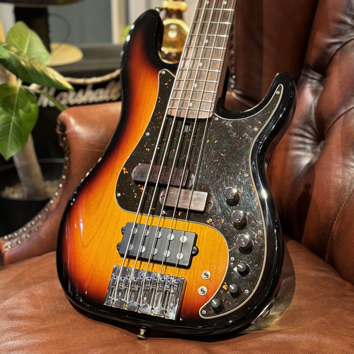 ベーシストのJun Yokoeさん愛用のXP-1Tをカスタマイズしました🙏 リア