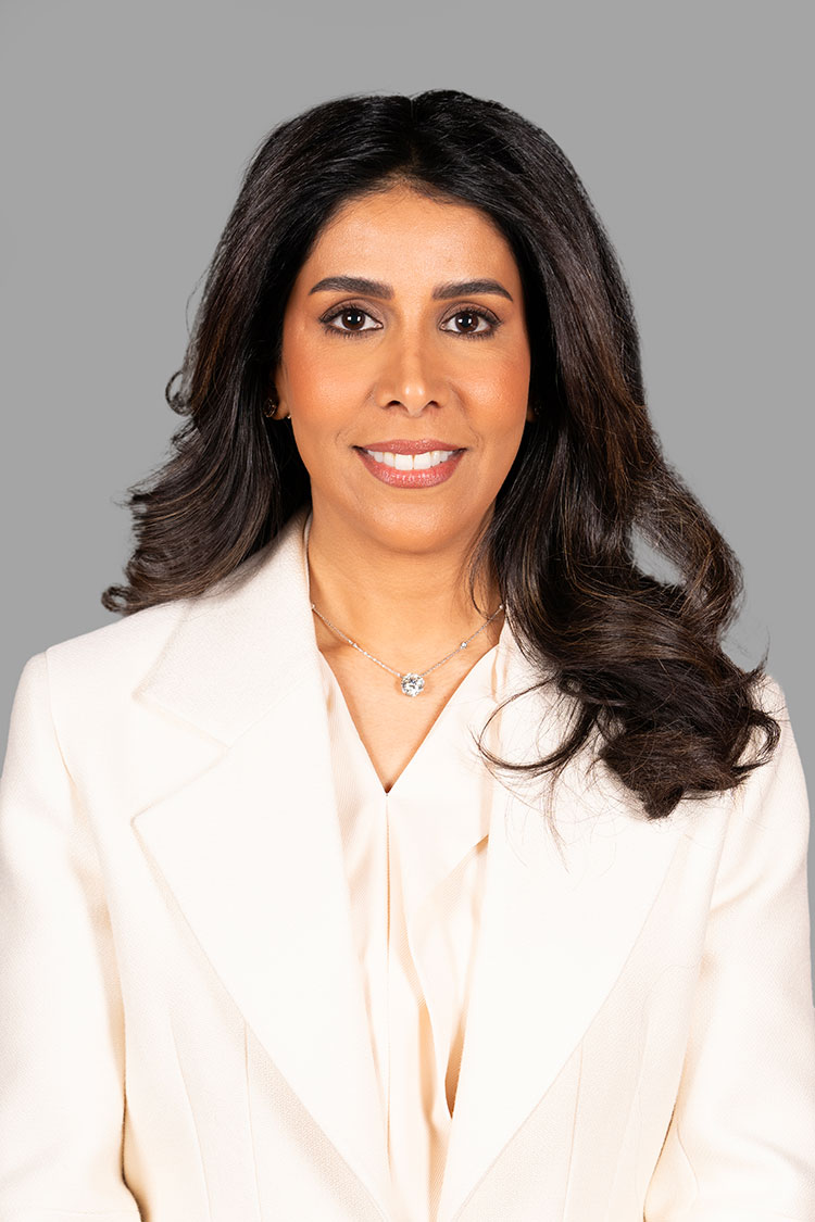 وزيرة الأشغال: الكويت شهدت في ظل قيادة صاحب السمو الحكيمة مسيرة حافلة بالعطاء والإنجاز - أكدت أن صاحب السمو يجسد نموذجاً للحكمة والقيادة الراسخة والرؤية السديدة والنهج المتوازن 