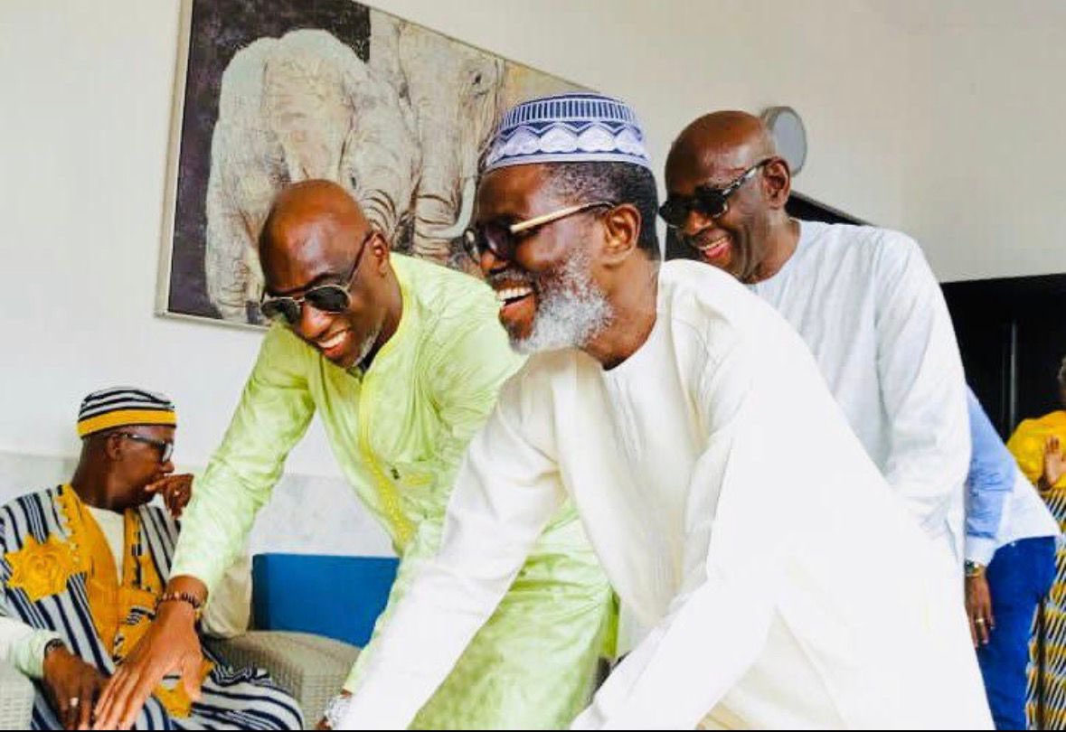 𝐋𝐄 𝐕𝐈𝐂𝐄-𝐏𝐑𝐄́𝐒𝐈𝐃𝐄𝐍𝐓 𝐃𝐄 𝐆𝐏𝐒, 𝐒.𝐄.𝐌 𝐒𝐎𝐔𝐋𝐄𝐌𝐀𝐘𝐍𝐄 𝐊𝐀𝐌𝐀𝐑𝐀𝐓𝐄́ 𝐊𝐎𝐍𝐄́ 𝐒𝐎𝐔𝐇𝐀𝐈𝐓𝐄 𝐔𝐍 𝐉𝐎𝐘𝐄𝐔𝐗 𝐀𝐍𝐍𝐈𝐕𝐄𝐑𝐒𝐀𝐈𝐑𝐄 𝐀̀ 𝐋’𝐇𝐎𝐍𝐎𝐑𝐀𝐁𝐋𝐄 𝐊𝐀𝐍𝐃𝐎 𝐒𝐎𝐔𝐌𝐀𝐇𝐎𝐑𝐎.

À l’occasion de l’anniversaire de l’Honorable Kando