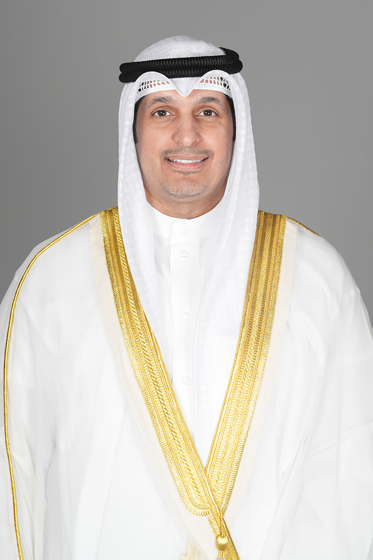 وزير الإعلام: ذكرى تولي صاحب السمو مقاليد الحكم محطة وطنية غالية نستحضر فيها معاني الوفاء والولاء - أعرب عن اعتزازه بما تشهده البلاد من مسيرة حكيمة ونهج راسخ قائم على ترسيخ دولة المؤسسات والقانون 