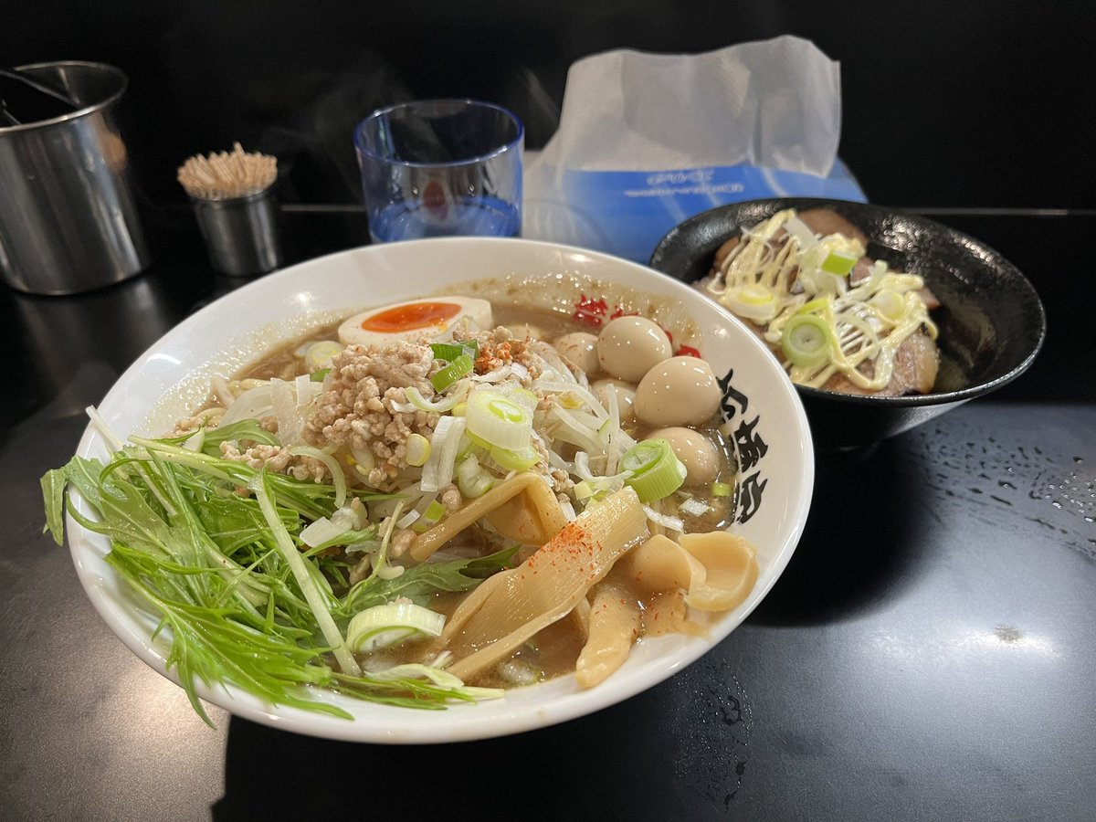 ソリ tweet media