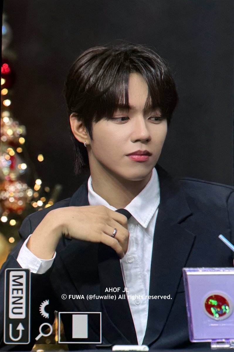 fuwaiie's tweet photo. 251220 대면 팬싸

진짜 멋짐..

#AHOF #아홉
#JL #제이엘 https://t.co/I9AEQzLupu