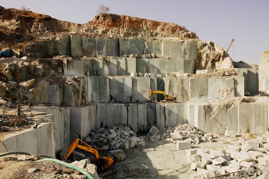Happyperso9's tweet photo. 90 ℅ of Marbles used in our houses comes from mining from Aravali Hills. 

But no one has ever talked about it. 

#aravallihills #AravaliBachao #Aravallirange https://t.co/mKjpUrihL5