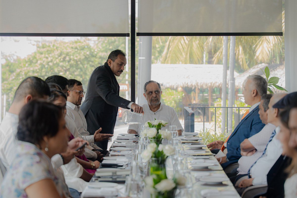 governorWP's tweet image. I hosted leaders of major corporates who are part of this year’s #LightsOfHope campaign for a special Christmas lunch. I thanked them for their support towards the Western Province’s Christmas appeal in contributing towards relief and rebuilding our country following the…