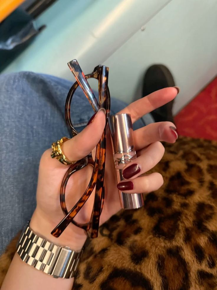 fashioonablee's tweet image. 