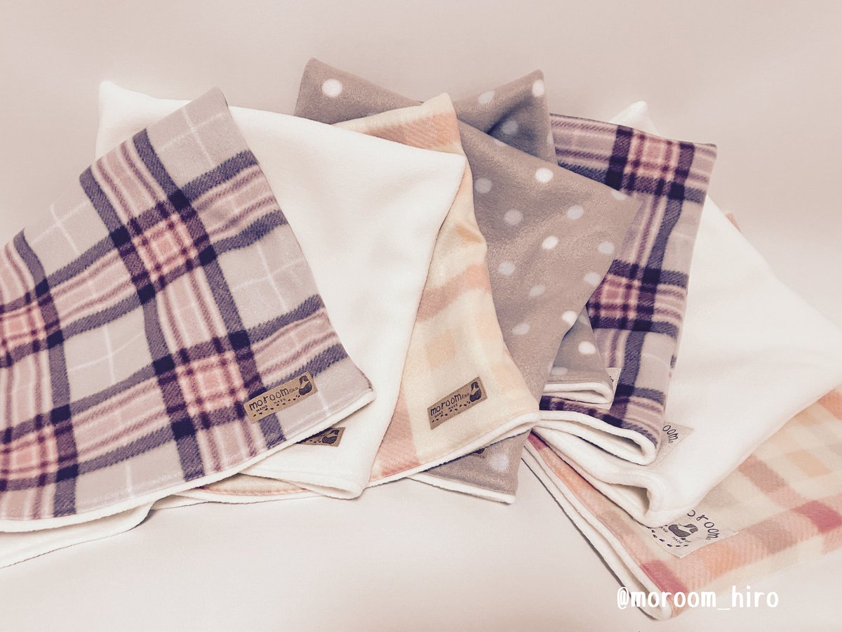 ✨ moroom information✨

お待たせいたしました🙌

秋冬寝袋(M)(L)出品しました

内布は全て毛玉ができにくい加工をされているオフホワイトのフリースです

本格的に冬になりましたね❄️
年末年始も寝袋で
ぬくぬくお過ごしくださいね☺️

 【online shop】
 creema.jp/c/moroom/item/…