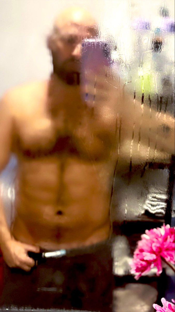 Jfcorj's tweet image. Sábado sabadete… toca currar un ratete.
😮‍💨😮‍💨