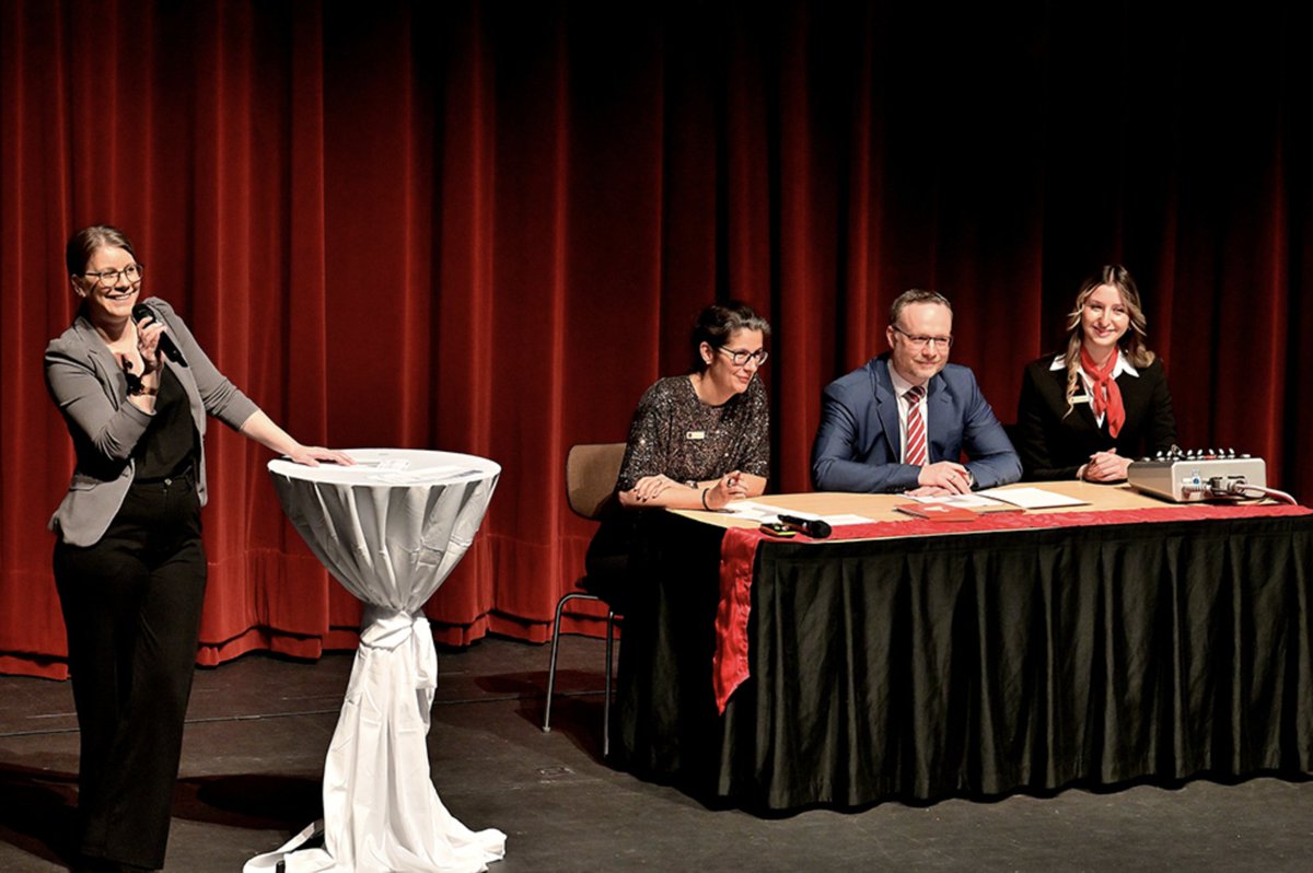 Swing for Winning: Big-Band-Magie eroberte den Saalbau Witten am 18. Dezember 2025. Unter dem Motto „Swing for Winning“ feierten Sparkassen-Kund*innen und lokale Vertreter*innen die mitreißende Sparlotterie-Gala. 🎺🎶  
magazin.sparkasse-witten.de/swing-for-winn…  
#sparkassewitten #saalbauwitten