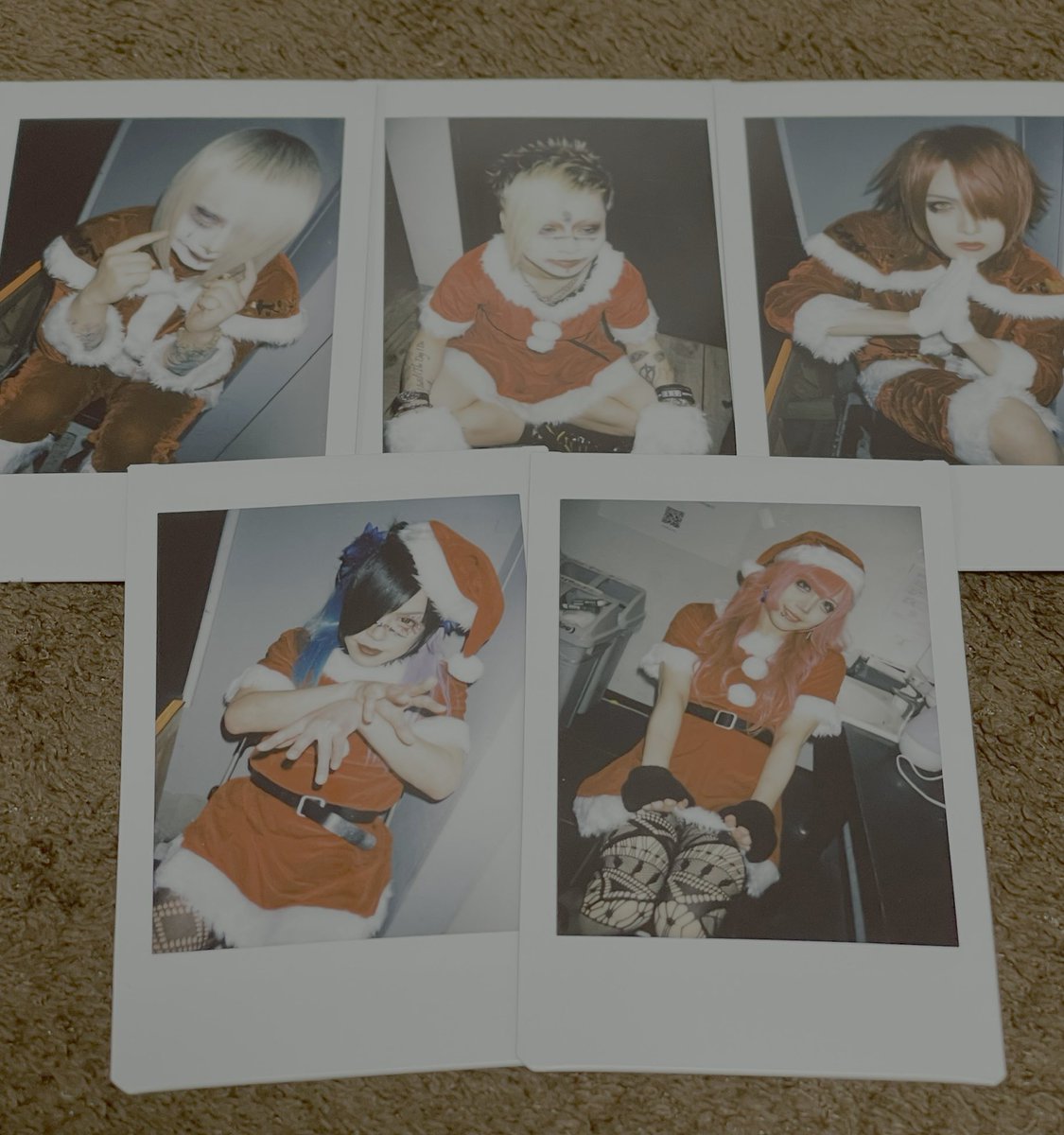 通販情報】 商品にクリスマス、サンタコスチュームのチェキが追加