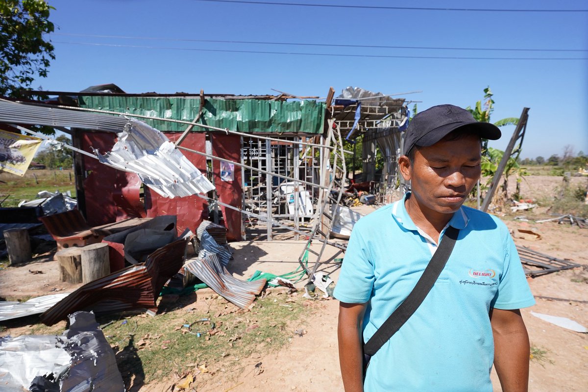pheaktraneth's tweet image. Many homes of Cambodian civilians in Konkriel Sangkat, Samraong City, Oddar Meanchey Province, have been almost completely destroyed due to shelling and bombing carried out by invading Thai troops. As of December 20, 2025, it has been 14 days since the Thai armed forces launched