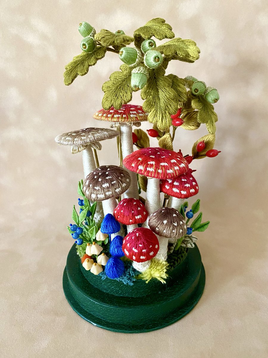 これが刺繍…？！平面でもきっと素敵なのに、これが立体…？