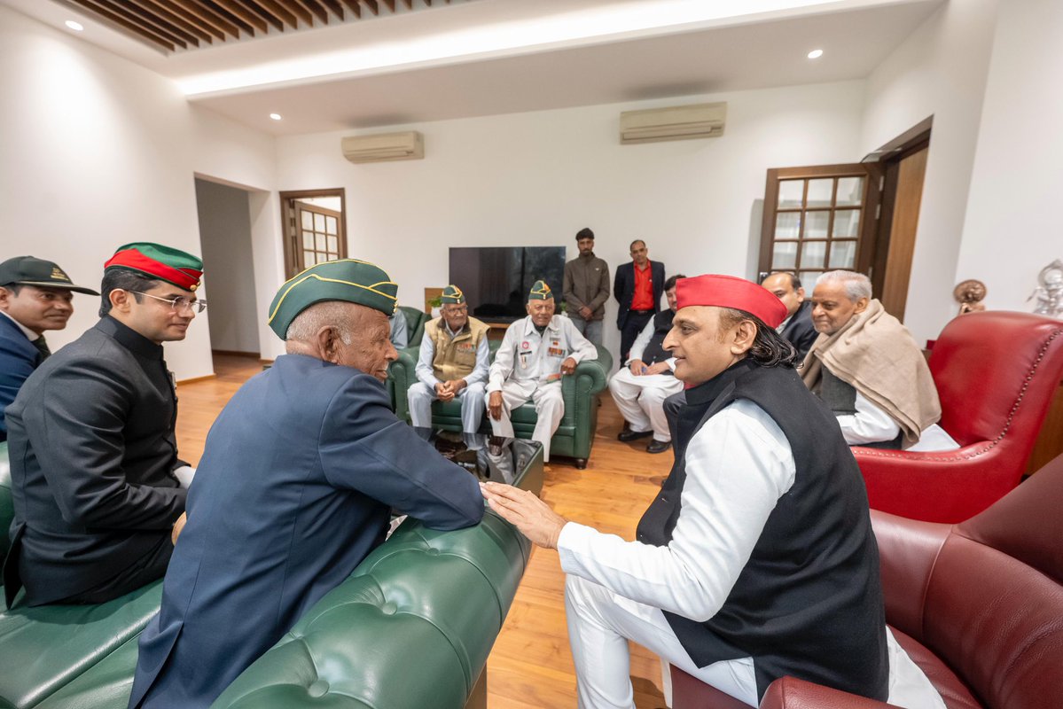 Akhilesh Yadav (@yadavakhilesh) on Twitter photo 