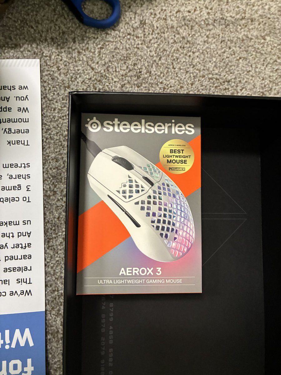 WaitImCheating tweet media