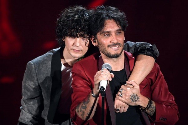TheGreenRoom_eu's tweet photo. 🇪🇸 In #Eurovision2018, Spain sang about love, while 🇮🇹 Italy raised its voice in protest. The juries chose love — Amaia &amp; Alfred came out ahead! https://t.co/g7KOmWRm48