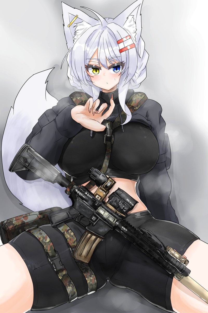 籠った熱を逃がすけもみみ武装スパッツ娘を描きました 