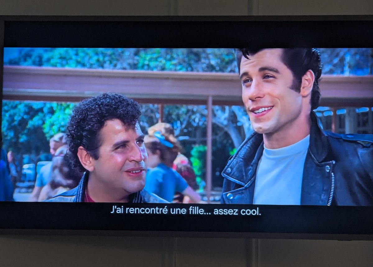 Je regarde Grease avec mes filles : quelqu'un peut-il m'expliquer pourquoi  les « adolescents » ont tous l'air d'avoir 45 ans bien tassés ?, image size:1199x858