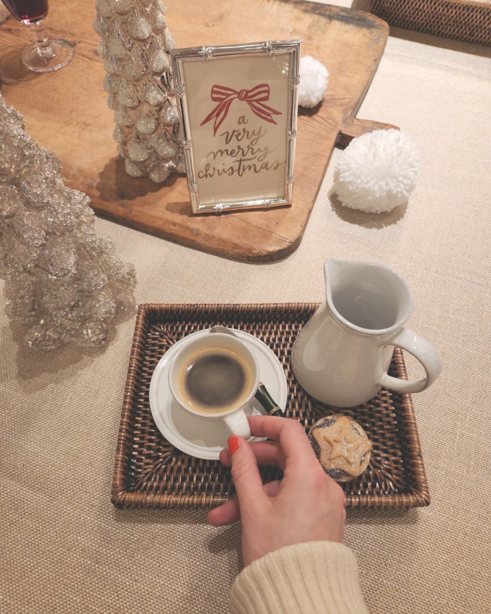 Our doors are open ✨
We can't wait to see you!
Opening hours are Monday-Friday 10am-4pm, Saturday 11am-4pm, Sunday-closed

Acanthus Interiors, 98 Bruntsfield Place - New shop, new beginnings