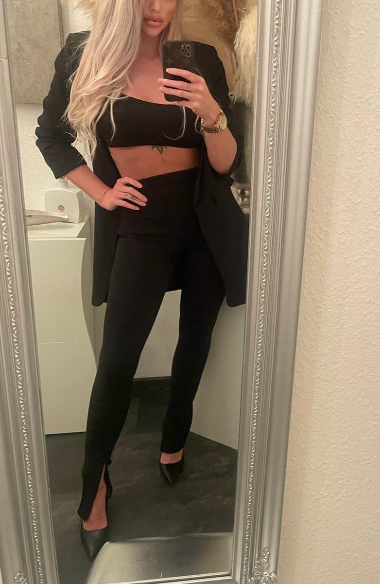 Antreten und den Kaffee für die Goddess bezahlen!