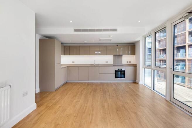 LookProperty's tweet image. TO LET 🏡

Charles Newell Court, Bow E3 3XH 📍

£2,900pcm 💷

- MODERN DEVELOPMENT
- EASY ACCESS TO CANARY WHARF
- THREE BEDROOMS &amp;amp; TWO BATHROOMS
- AVAILABLE UNFURNISHED

rightmove.co.uk/properties/140…